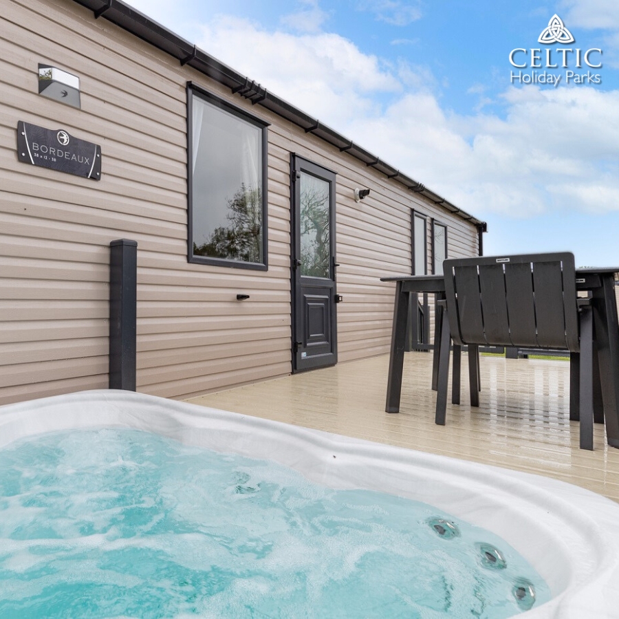 Last Minute Family Whitesands Hot Tub Holiday in Pembrokeshire This October 2025!
